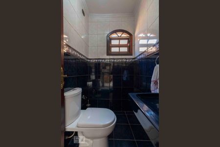 Casa à venda com 252m², 3 quartos e 2 vagas Casa à venda com 252m², 3 quartos e 2 vagasLavabo