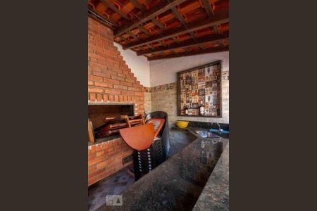 Casa à venda com 252m², 3 quartos e 2 vagas Casa à venda com 252m², 3 quartos e 2 vagasÁrea Gourmet