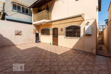 Casa à venda com 252m², 3 quartos e 2 vagas Casa à venda com 252m², 3 quartos e 2 vagasÁrea Externa