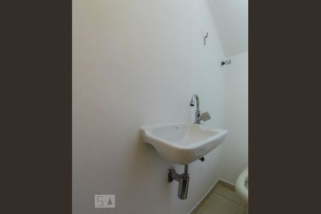 Casa à venda com 180m², 3 quartos e 2 vagasLavabo 2