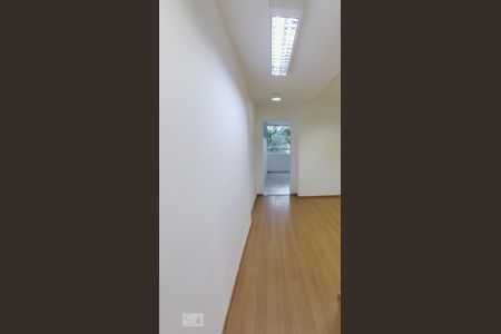 Casa à venda com 180m², 3 quartos e 2 vagasCorredor