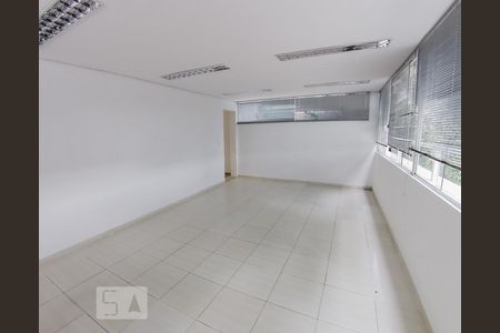 Casa à venda com 180m², 3 quartos e 2 vagasVaranda