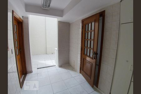 Casa à venda com 180m², 3 quartos e 2 vagasÁrea de Serviço