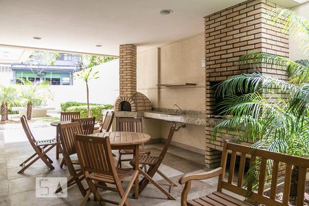 Apartamento à venda com 110m², 2 quartos e 2 vagas Apartamento à venda com 110m², 2 quartos e 2 vagasChurrasqueira