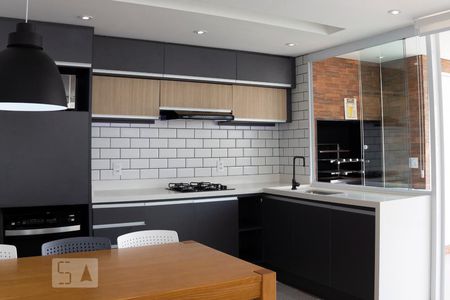 Apartamento à venda com 110m², 2 quartos e 2 vagas Apartamento à venda com 110m², 2 quartos e 2 vagasCozinha