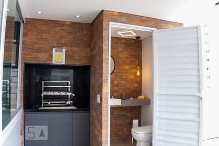 Apartamento à venda com 110m², 2 quartos e 2 vagas Apartamento à venda com 110m², 2 quartos e 2 vagasCozinha