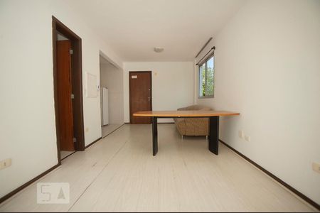 Studio para alugar com 32m², 1 quarto e 1 vagaSala/Quarto