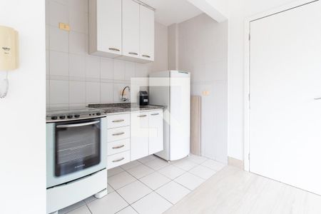 Cozinha - Armários de kitnet/studio para alugar com 1 quarto, 32m² em Prado Velho, Curitiba