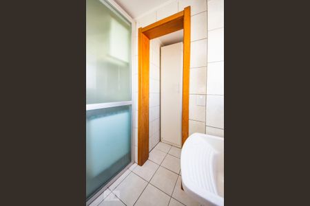 Apartamento para alugar com 76m², 3 quartos e 2 vagas Apartamento para alugar com 76m², 3 quartos e 2 vagasLavanderia
