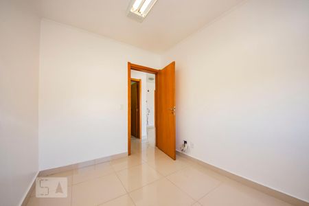Apartamento para alugar com 76m², 3 quartos e 2 vagas Apartamento para alugar com 76m², 3 quartos e 2 vagasQuarto 1