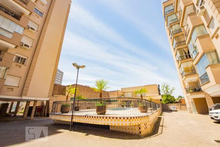 Apartamento para alugar com 76m², 3 quartos e 2 vagas Apartamento para alugar com 76m², 3 quartos e 2 vagasÁrea comum - Piscina