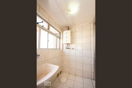Apartamento para alugar com 76m², 3 quartos e 2 vagas Apartamento para alugar com 76m², 3 quartos e 2 vagasLavanderia