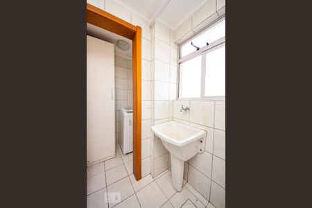 Apartamento para alugar com 76m², 3 quartos e 2 vagas Apartamento para alugar com 76m², 3 quartos e 2 vagasLavanderia