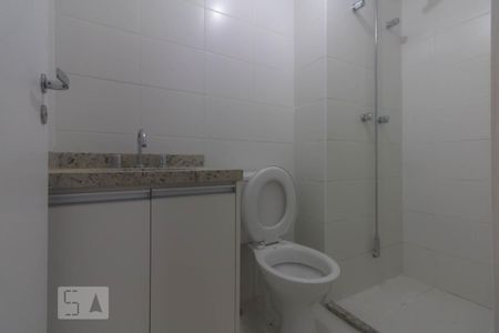 Banheiro de apartamento para alugar com 1 quarto, 77m² em Jardim Santo Amaro, São Paulo