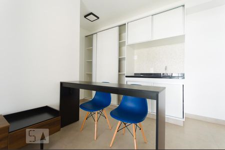 Sala de apartamento para alugar com 1 quarto, 41m² em Indianópolis, São Paulo