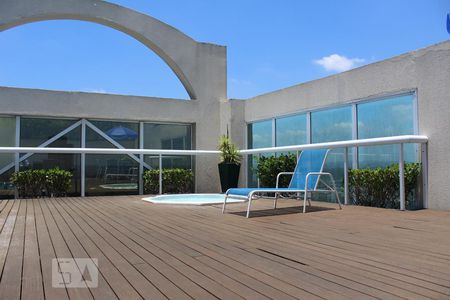 Studio à venda com 57m², 1 quarto e 1 vagaÁrea comum - piscina