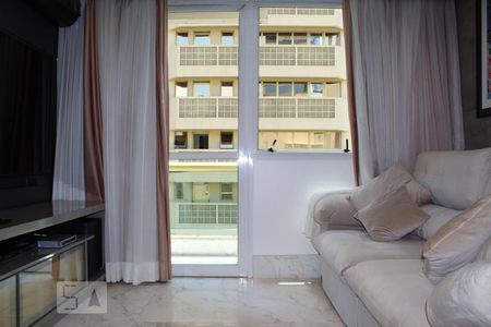 Sala  de kitnet/studio à venda com 1 quarto, 57m² em Alphaville Industrial, Barueri