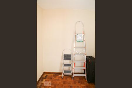 Casa de condomínio à venda com 130m², 2 quartos e 1 vaga Casa de condomínio à venda com 130m², 2 quartos e 1 vagaQuarto de Serviço