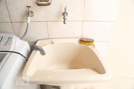Casa de condomínio à venda com 130m², 2 quartos e 1 vaga Casa de condomínio à venda com 130m², 2 quartos e 1 vagaLavanderia