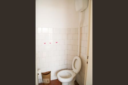 Casa de condomínio à venda com 130m², 2 quartos e 1 vaga Casa de condomínio à venda com 130m², 2 quartos e 1 vagaBanheiro de Serviço