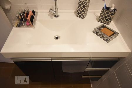 Apartamento à venda com 92m², 2 quartos e 2 vagasBanheiro