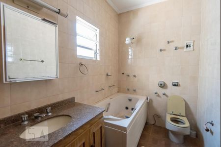 Banheiro de casa à venda com 2 quartos, 127m² em Jardim Bela Vista, Santo André