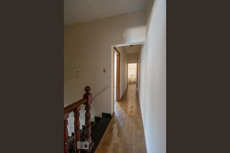 Corredor de casa à venda com 2 quartos, 127m² em Jardim Bela Vista, Santo André