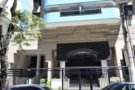 Apartamento para alugar com 140m², 4 quartos e 2 vagasFachada e portaria