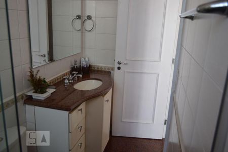 Apartamento para alugar com 140m², 4 quartos e 2 vagasBanheiro da Suíte