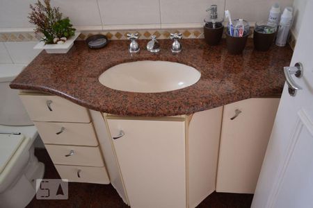 Apartamento para alugar com 140m², 4 quartos e 2 vagasBanheiro da Suíte