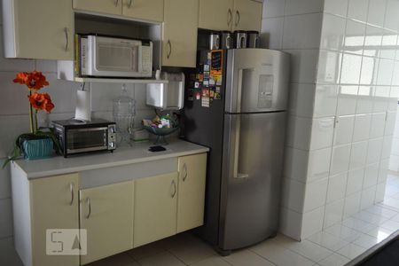 Apartamento para alugar com 140m², 4 quartos e 2 vagasCozinha