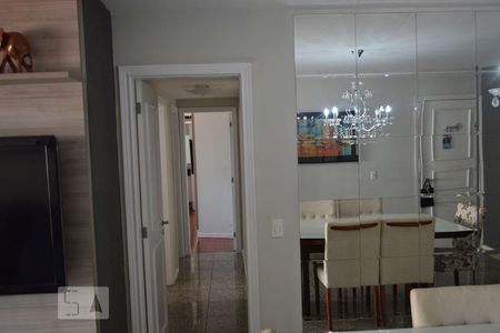 Corredor de apartamento para alugar com 4 quartos, 140m² em Icaraí, Niterói