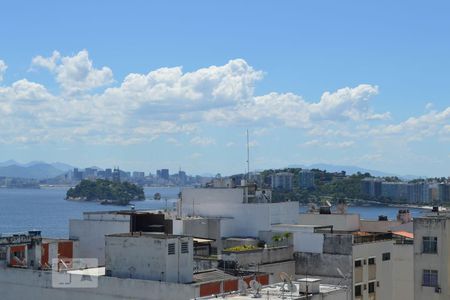 Apartamento para alugar com 140m², 4 quartos e 2 vagasVista Piscina