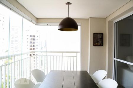 Apartamento para alugar com 70m², 2 quartos e 1 vaga Apartamento para alugar com 70m², 2 quartos e 1 vagaVaranda da Sala
