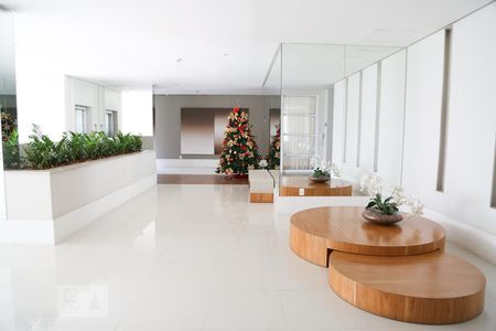 Apartamento para alugar com 70m², 2 quartos e 1 vaga Apartamento para alugar com 70m², 2 quartos e 1 vagaHall de Entrada