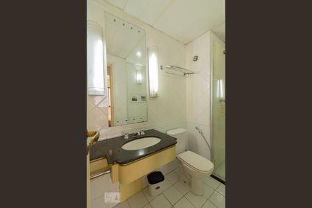 Banheiro de kitnet/studio à venda com 1 quarto, 35m² em Vila Olímpia, São Paulo