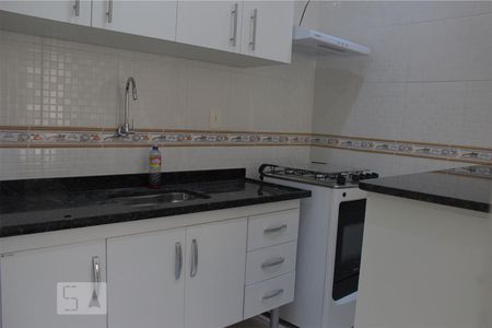 Cozinha de apartamento para alugar com 1 quarto, 45m² em Vargem Pequena, Rio de Janeiro