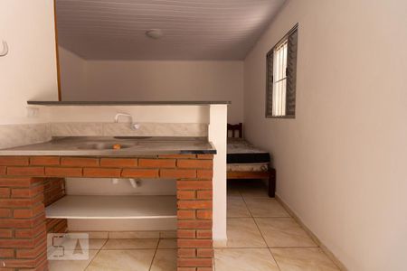 Cozinha de kitnet/studio para alugar com 1 quarto, 20m² em Jardim Bonfiglioli, São Paulo