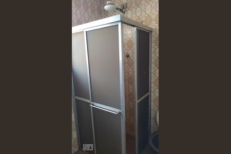 Casa à venda com 230m², 2 quartos e 3 vagas Casa à venda com 230m², 2 quartos e 3 vagasBanheiro