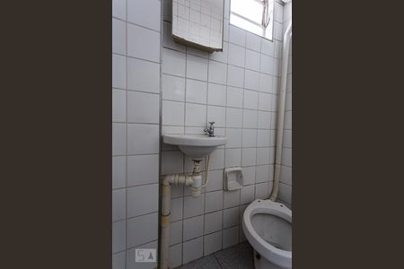 Casa para alugar com 42m², 1 quarto e sem vaga Casa para alugar com 42m², 1 quarto e sem vagaBanheiro