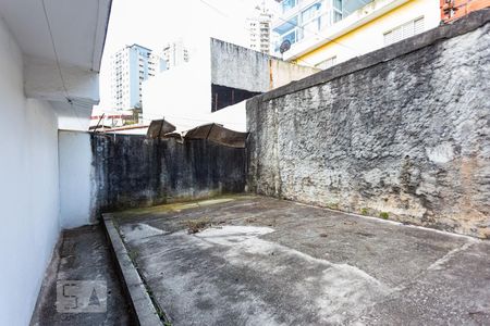 Casa para alugar com 42m², 1 quarto e sem vaga Casa para alugar com 42m², 1 quarto e sem vagaQuintal