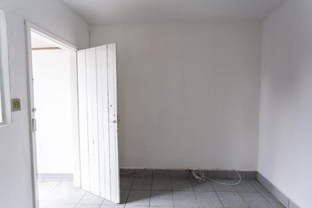 Casa para alugar com 42m², 1 quarto e sem vaga Casa para alugar com 42m², 1 quarto e sem vagaQuarto