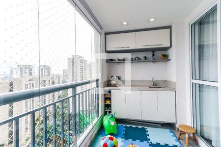 Varanda de apartamento à venda com 3 quartos, 69m² em Vila Andrade, São Paulo