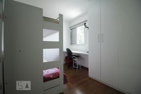 Casa à venda com 3 quartos, 173m² em Vila Nair, São Paulo