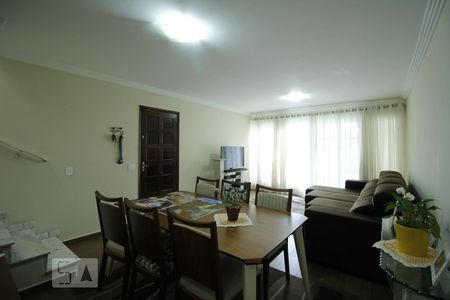 Casa à venda com 3 quartos, 173m² em Vila Nair, São Paulo