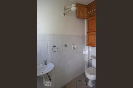 Casa à venda com 182m², 3 quartos e 2 vagasBanheiro de Serviço