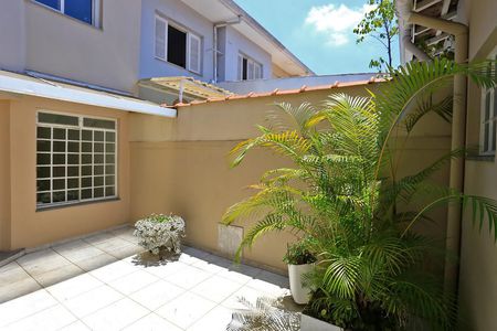 Casa à venda com 182m², 3 quartos e 2 vagasQuintal