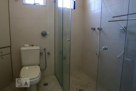 Casa à venda com 182m², 3 quartos e 2 vagasBanheiro da Suíte