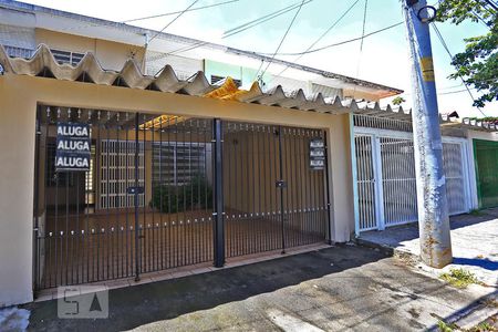 Casa à venda com 182m², 3 quartos e 2 vagasFachada