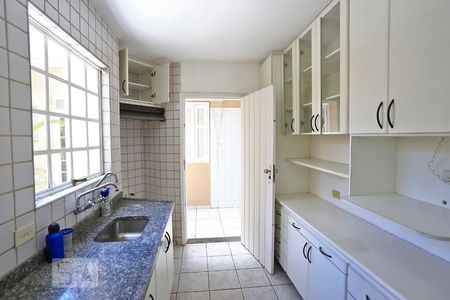 Casa à venda com 182m², 3 quartos e 2 vagasCozinha